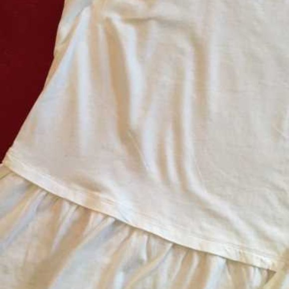 Old Navy - 2 Tee shirt Bundle - Picture 5 of 5